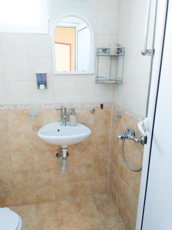Hotel Kъща За Гости Липите Sinemoretz Esterno foto