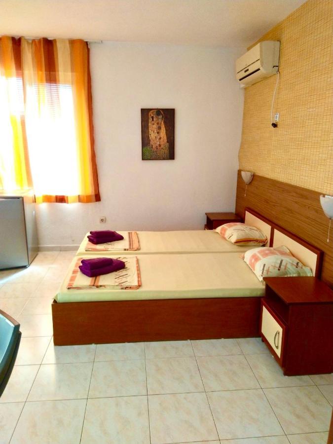 Hotel Kъща За Гости Липите Sinemoretz Esterno foto